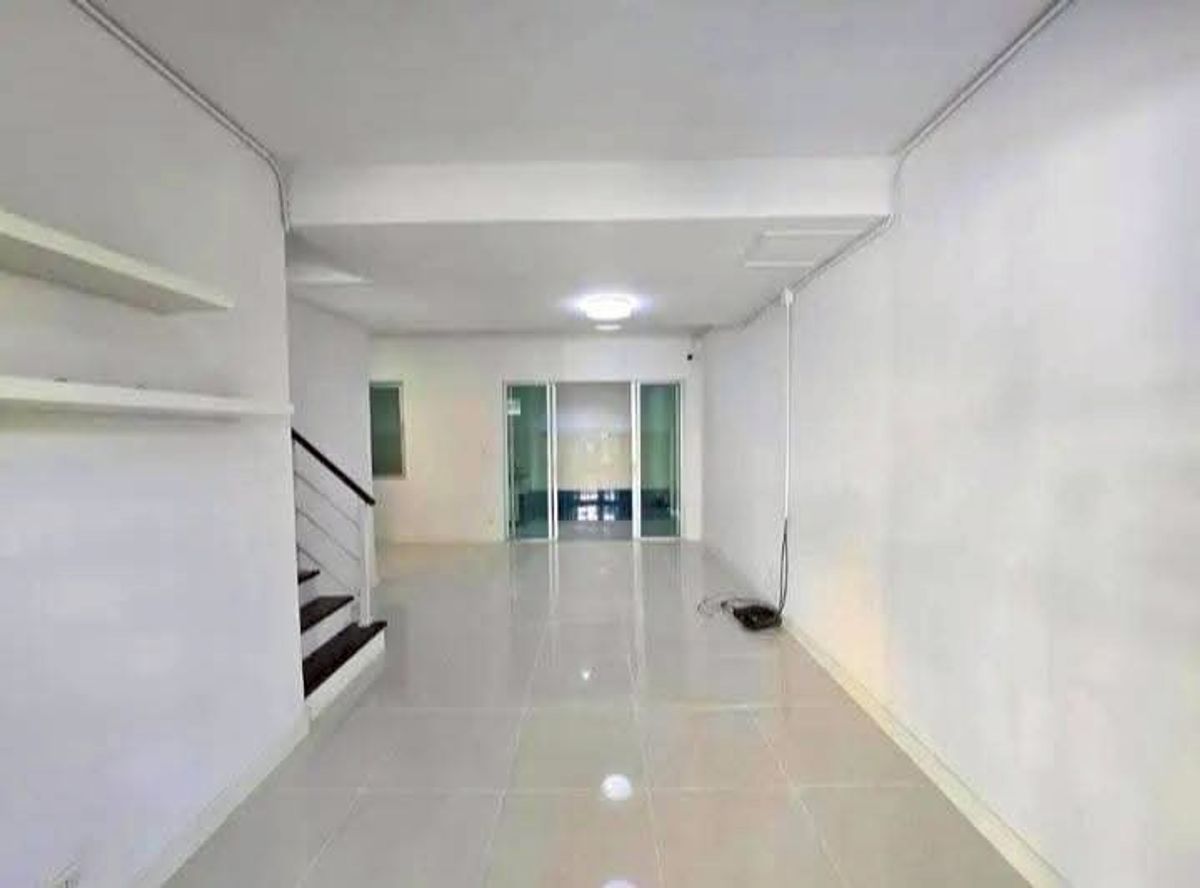 For SaleTownhomeKaset Nawamin,Ladplakao : Sell The Connect 9 Kaset -Nawamin Townhouse, 2 floors, 18.2 square wah, 3 bedrooms, Khlong Kum Subdistrict, Bueng Kum District, Bangkok