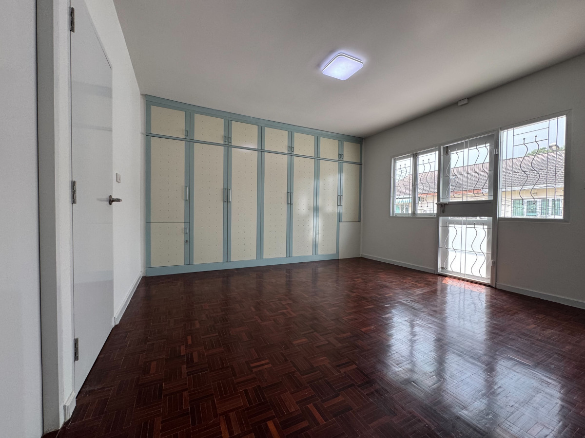 ขายทาวน์โฮมสมุทรปราการ สำโรง : ขายทาวน์เฮ้าส์/ทาวน์โฮม  พาร์ค แกลเลอรี่ ศรีนครินทร์ หน้ากว้าง บางปลา บางพลี สมุทรปราการ CX-144569 