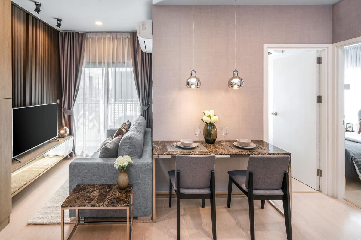 For RentCondoRama9, Petchburi, RCA : For Rent the Tree 71 2 Bed or 1 Bed Plus Nice Room Super Deal