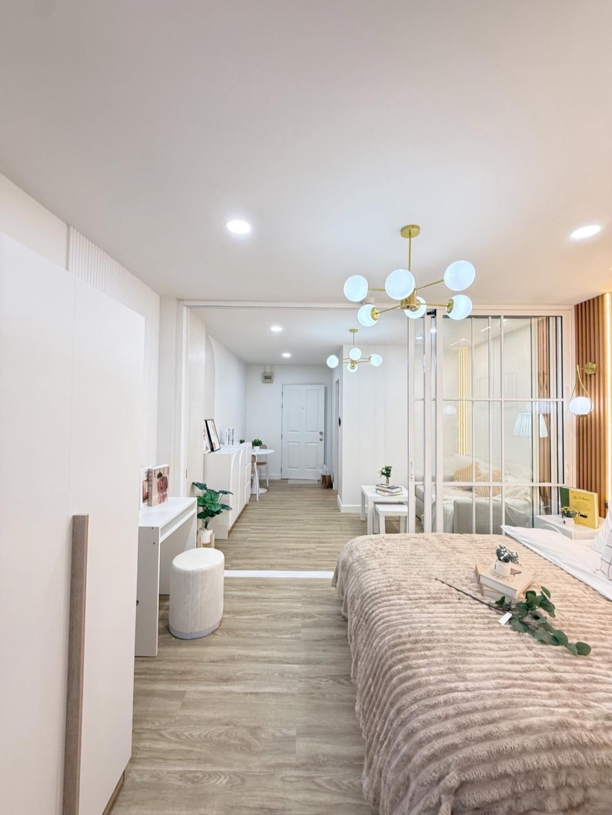 ขายคอนโดบางนา แบริ่ง ลาซาล : ขายคอนโด  บี คอนโด บางนา บางแก้ว บางพลี สมุทรปราการ  CX-134340