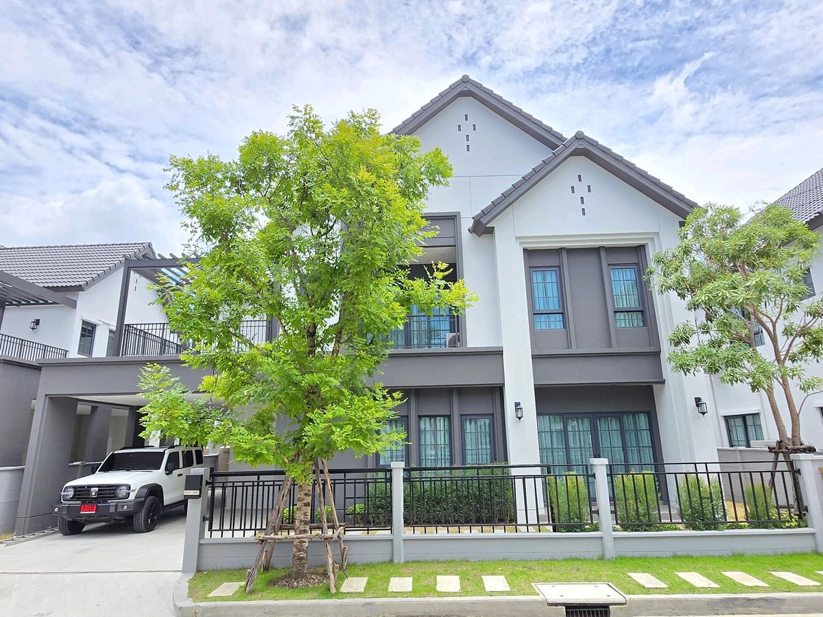 ให้เช่าบ้านบางนา แบริ่ง ลาซาล : บ้านเดี่ยว Centro Bangna แต่งครบ พร้อมอยู่ 2 นาทีถึง Mega Bangna
