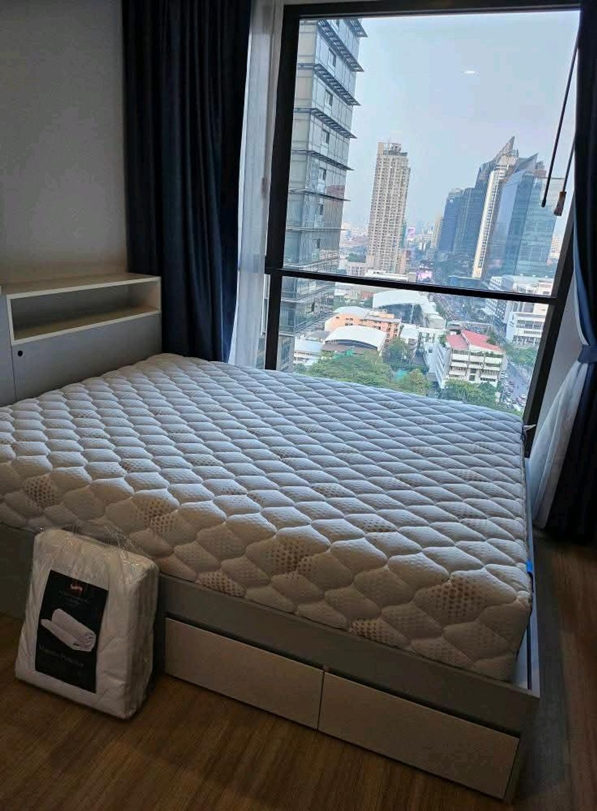 For RentCondoRama9, Petchburi, RCA : Lumpini Phetchaburi-Makkasan