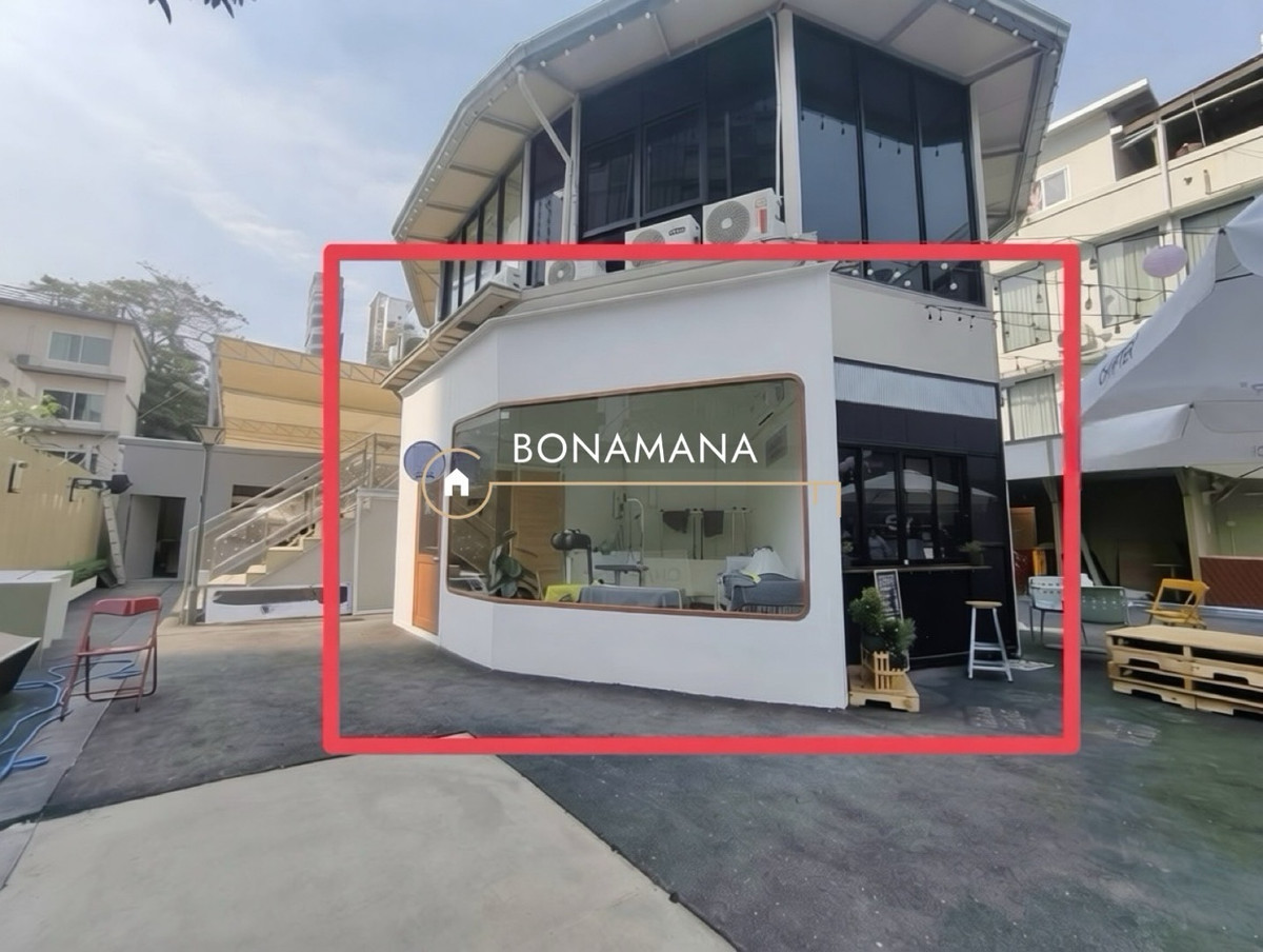 For RentRetail SpaceSukhumvit, Asoke, Thonglor : Rental of food arches/beverages Phrom Phong (BTS Phrom Phong 500M)