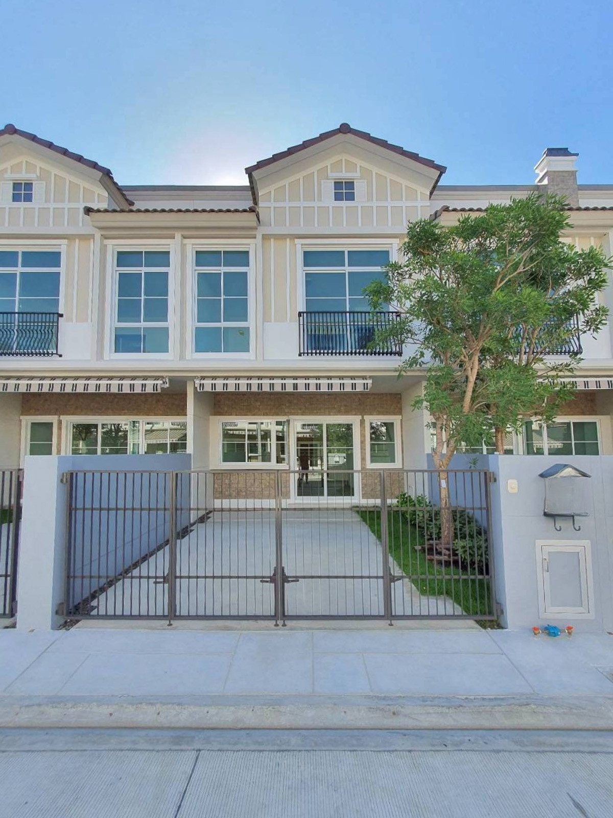 For SaleTownhomeBangna, Bearing, Lasalle : For Sale Townhouse/Townhome , Indy 4 Bangna Km.7 , MRT-Sri Bearing , Bang Kaeo , Bang Phli , Samut Prakarn , CX-149497