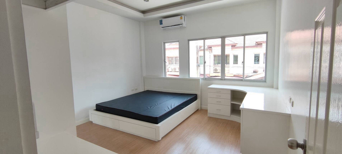 For SaleTownhomePathum Thani,Rangsit, Thammasat : For Sale Townhouse/Townhome , The Northern Town Nova , Khlong Nueng , khlong Luang , Pathum Thani , CX-141555