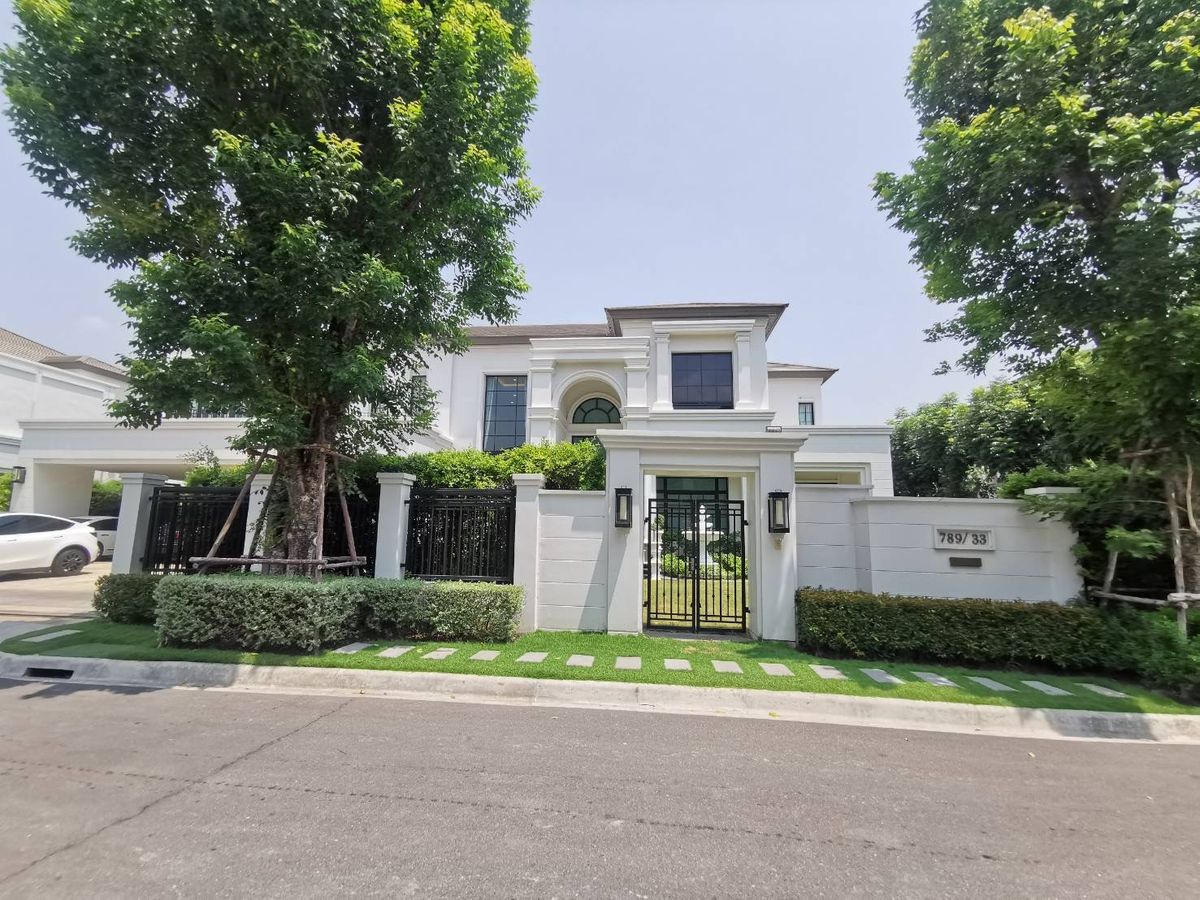 ขายบ้านพัฒนาการ ศรีนครินทร์ : Baan Sansiri Pattanakarn 30: 4bed 5bath 212.8 Sq wah  548sqm 125,000,000 corner house Am: 0656199198
