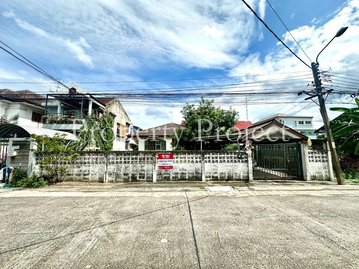 For SaleHouseChaengwatana, Muangthong : 1 storey detached house for sale 100 sq.w. Wah, Housing Cooperative Village 3, Pak Kred (Cooperative Village 3)