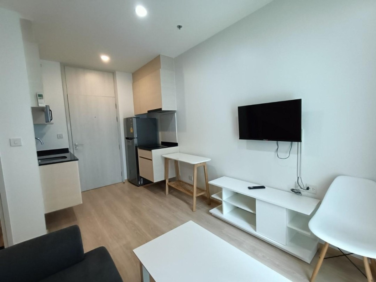 For SaleCondoRatchadapisek, Huaikwang, Suttisan : Quick sale NOBLE REVOLVE RATCHADA Noble Revolve Ratchada 1 Bedroom 1 Bathroom