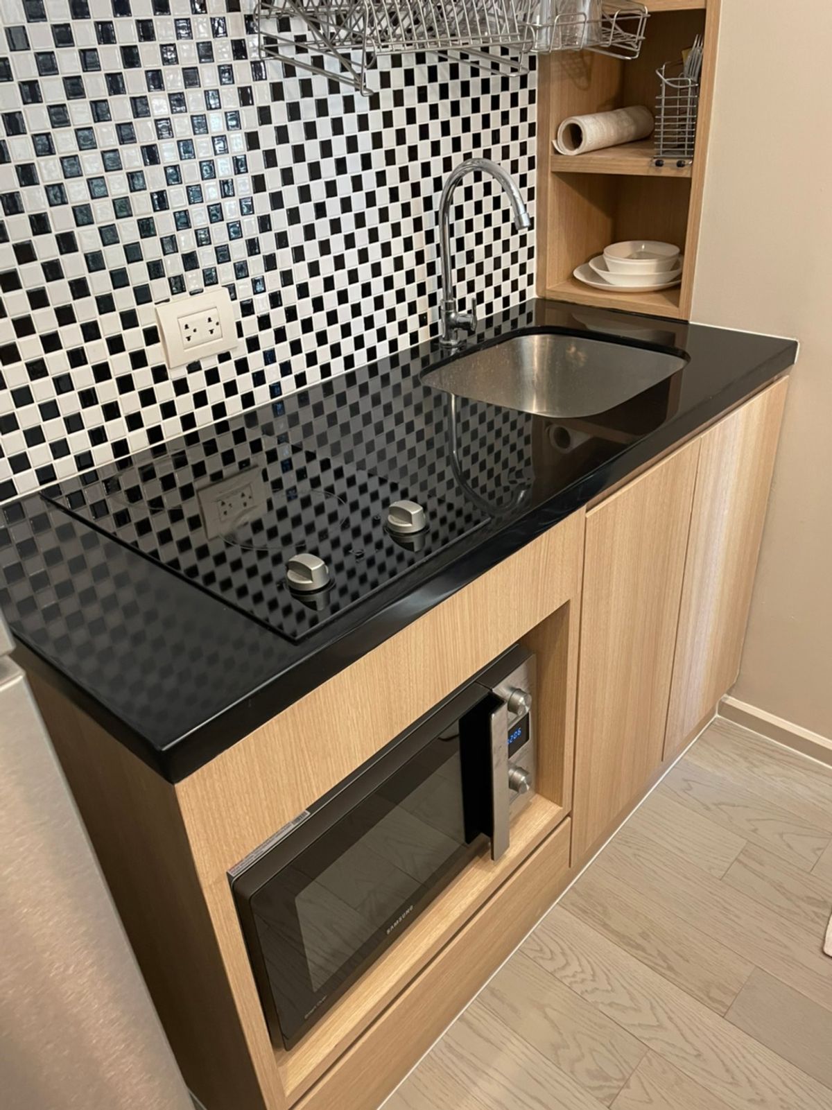 ให้เช่าคอนโดวิทยุ ชิดลม หลังสวน : 🔥ให้เช่าด่วน🔥 Noble Ploenchit เฟอร์นิเจอร์ พร้อมเข้าอยู่ ติด BTS เพลินจิต❗