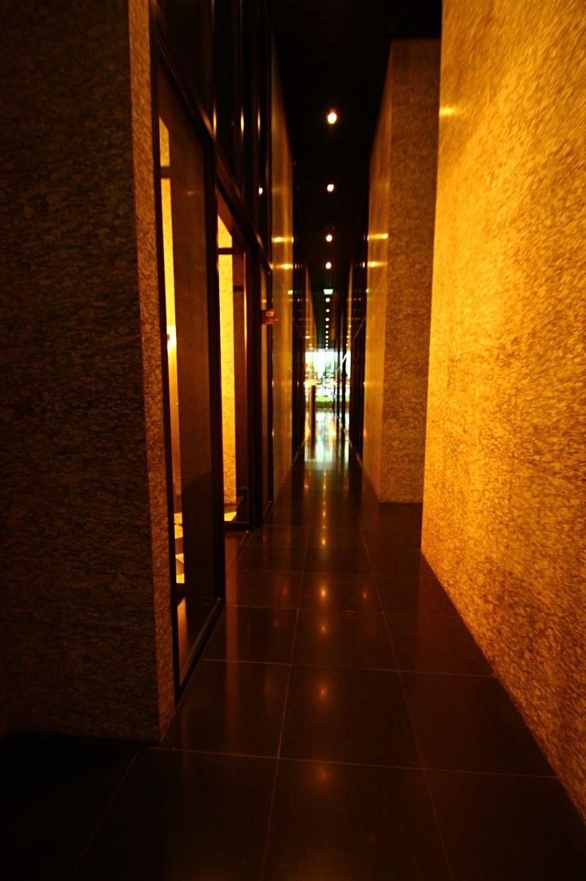 ให้เช่าคอนโดวิทยุ ชิดลม หลังสวน : 🔥ให้เช่าด่วน🔥 Noble Ploenchit เฟอร์นิเจอร์ พร้อมเข้าอยู่ ติด BTS เพลินจิต❗