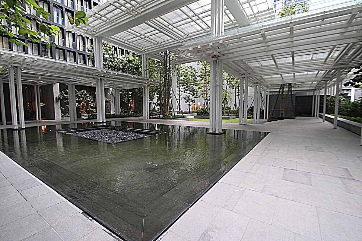 ให้เช่าคอนโดวิทยุ ชิดลม หลังสวน : 🔥ให้เช่าด่วน🔥 Noble Ploenchit เฟอร์นิเจอร์ พร้อมเข้าอยู่ ติด BTS เพลินจิต❗