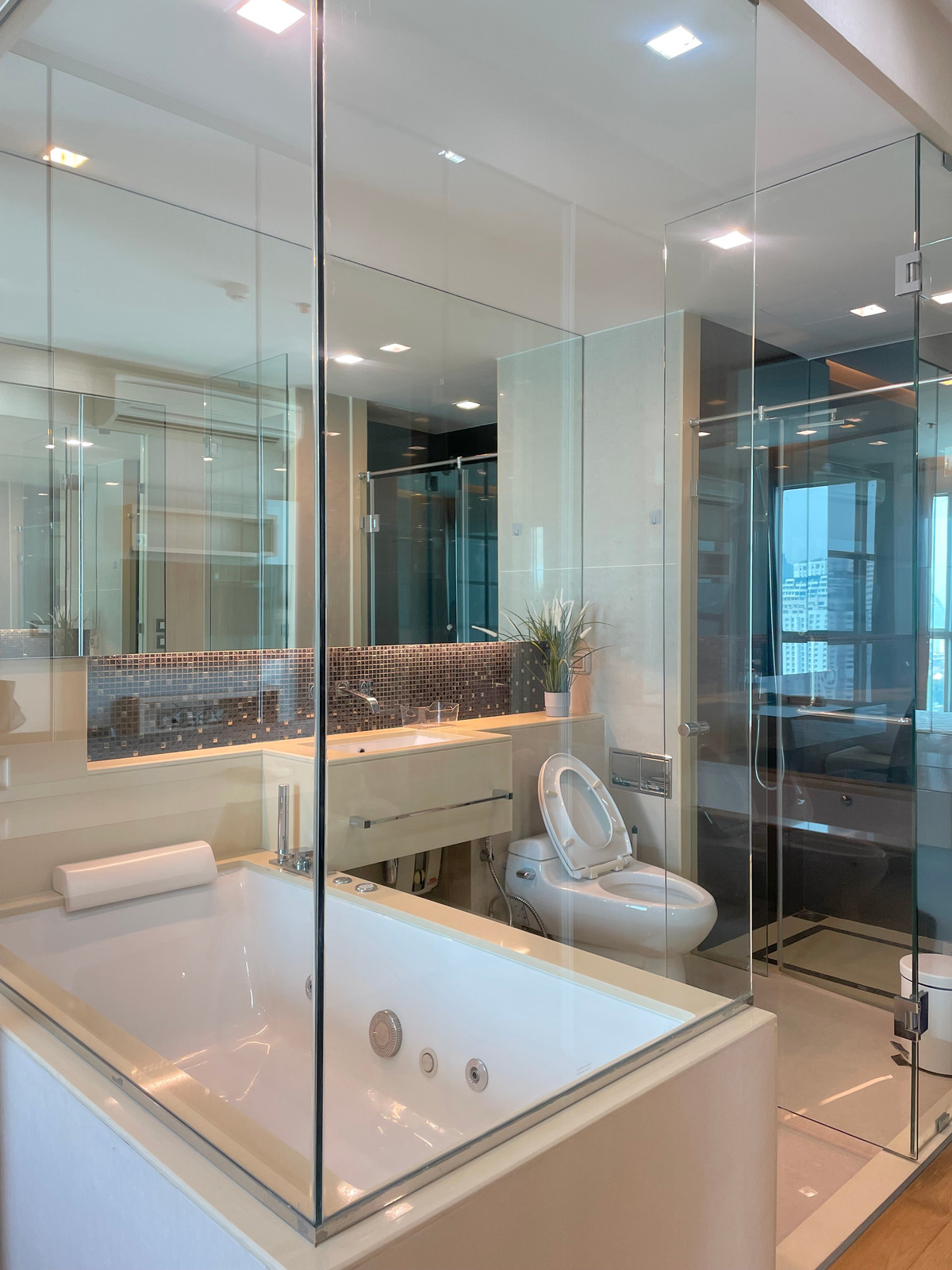 ให้เช่าคอนโดพระราม 9 เพชรบุรีตัดใหม่ RCA : 🔥 ปล่อยเช่าด่วน 🔥 ห้องสวย  ถูก ห้องสภาพดี ห้องรองมุม วิวโล่ง ว่างพร้อมเช่า Call 0619824959