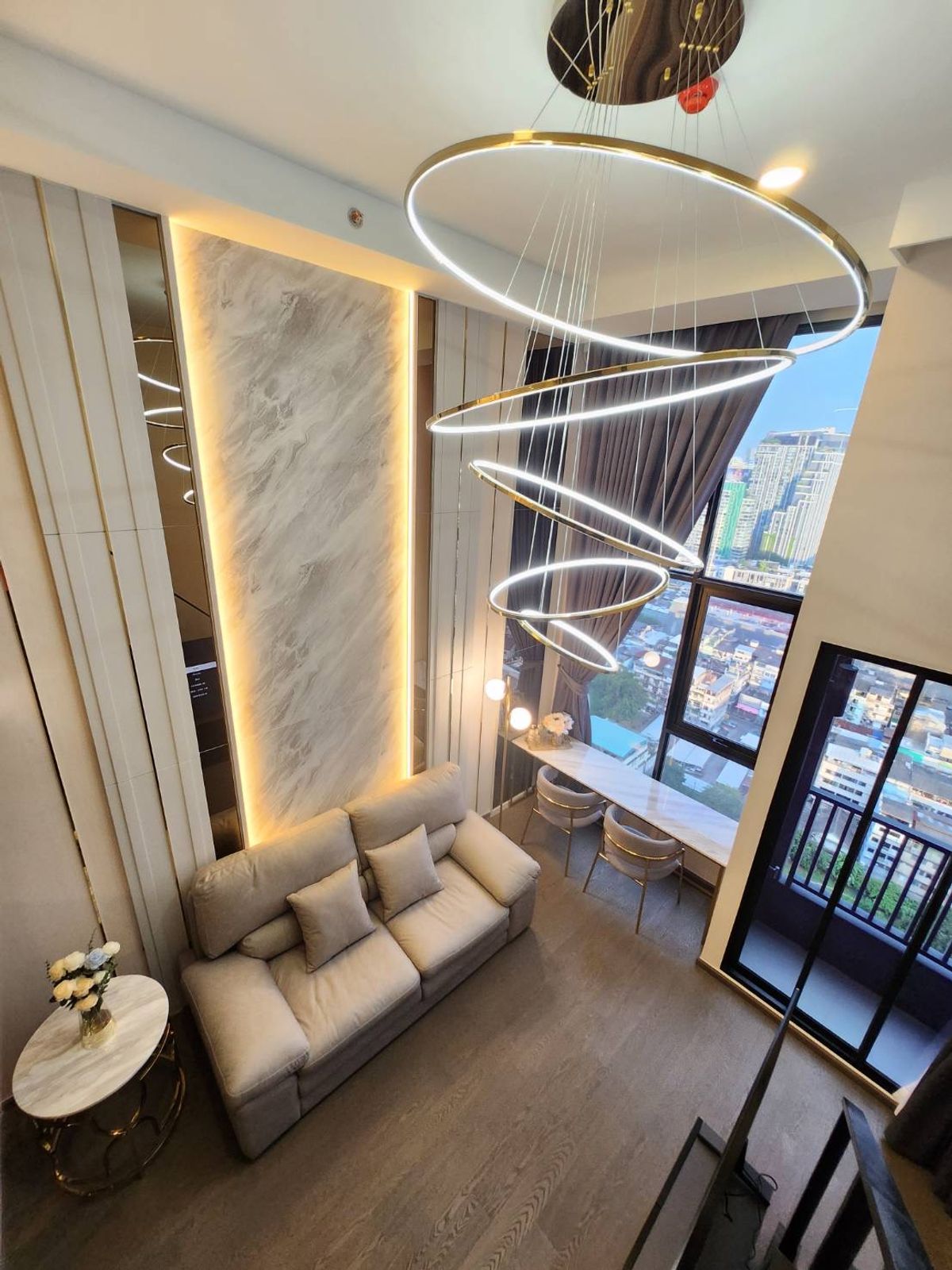 ให้เช่าคอนโดสยาม จุฬา สามย่าน : Hotel-Level Comfort at Home | Premium Omaz Mattress Included @ PO Samyan 1BR