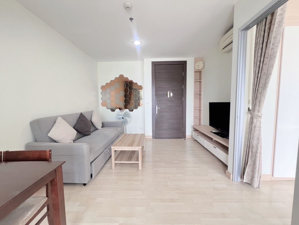 For RentCondoRatchadapisek, Huaikwang, Suttisan : Hot Deal! The condo is complete with Rhythm Ratchada 45SQ.M (095-6568924 Cook)