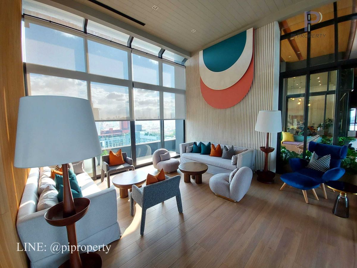 For RentCondoRatchadapisek, Huaikwang, Suttisan : High rise 1Bedroom unit for rent in XT Huaikhwang. Ready to move in. Huaikhwang - Rama 9 lifestyle. Unité de grande hauteur 1 chambre à louer à XT Huaikhwang. Prêt à emménager. Huaikhwang - Rama 9 style de vie.