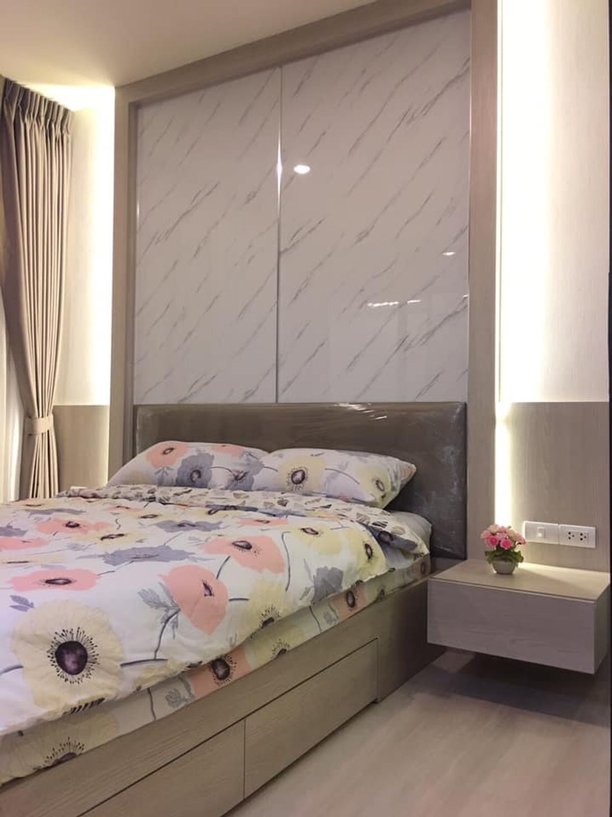 For RentCondoRama9, Petchburi, RCA : F3200955 Life Asoke Condo for Rent (Life Asoke) Size 30 sqm. Floor 23