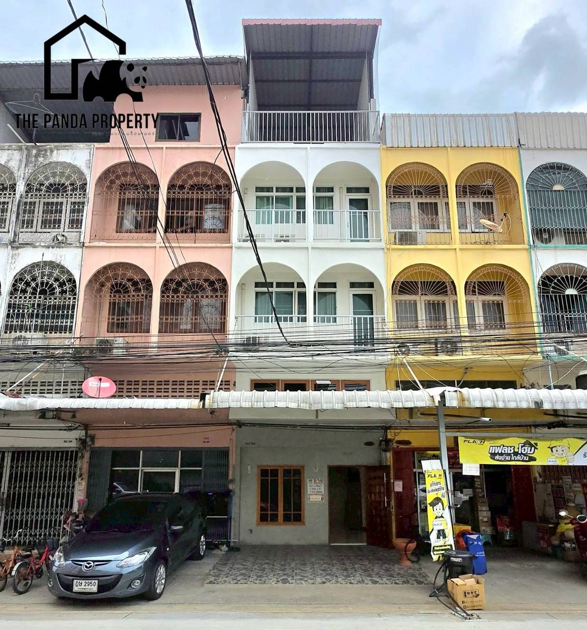 For SaleShop HouseLadprao101, Happy Land, The Mall Bang Kapi : 3 -story commercial building + roof, Soi Ramkhamhaeng 58/4 in the heart of Ramkhamhaeng