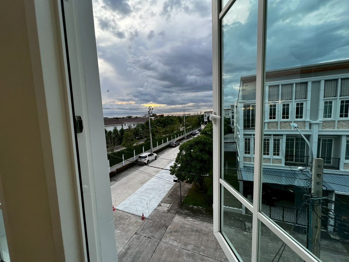 ให้เช่าโฮมออฟฟิศแจ้งวัฒนะ เมืองทอง : โฮมออฟฟิศ อุปกรณ์ออฟฟิศพร้อม จดทะเบียนบริษัทได้ 4ห้องนอน