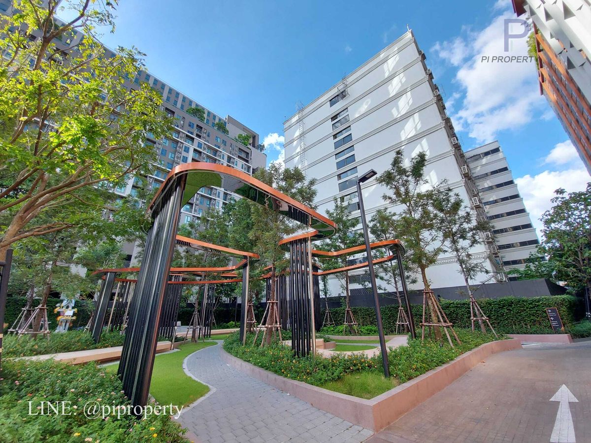 For RentCondoRatchadapisek, Huaikwang, Suttisan : High rise 1Bedroom unit for rent in XT Huaikhwang. Ready to move in. Huaikhwang - Rama 9 lifestyle. Unité de grande hauteur 1 chambre à louer à XT Huaikhwang. Prêt à emménager. Huaikhwang - Rama 9 style de vie.