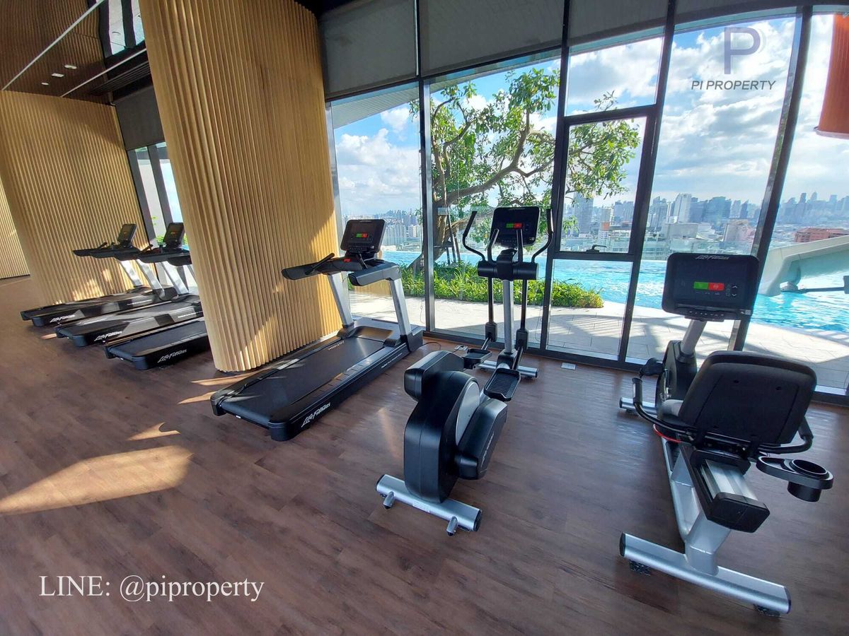 For RentCondoRatchadapisek, Huaikwang, Suttisan : High rise 1Bedroom unit for rent in XT Huaikhwang. Ready to move in. Huaikhwang - Rama 9 lifestyle. Unité de grande hauteur 1 chambre à louer à XT Huaikhwang. Prêt à emménager. Huaikhwang - Rama 9 style de vie.