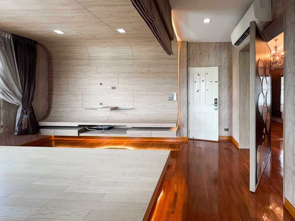 For SaleHouseLadkrabang, Suwannaphum Airport : Luxury European-style corner single house – Casa Grand Onnut–Wongwaen