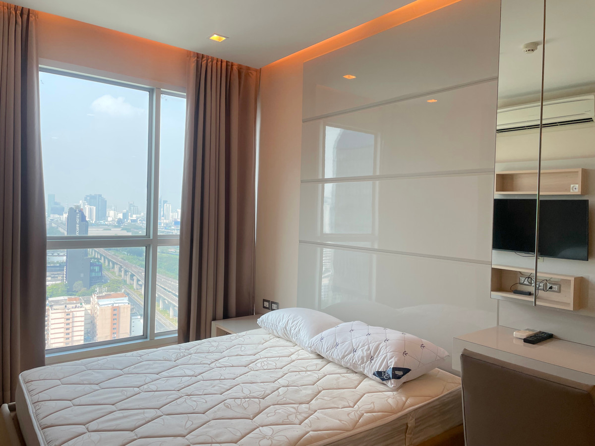 ให้เช่าคอนโดพระราม 9 เพชรบุรีตัดใหม่ RCA : 🔥 ปล่อยเช่าด่วน 🔥 ห้องสวย  ถูก ห้องสภาพดี ห้องรองมุม วิวโล่ง ว่างพร้อมเช่า Call 0619824959