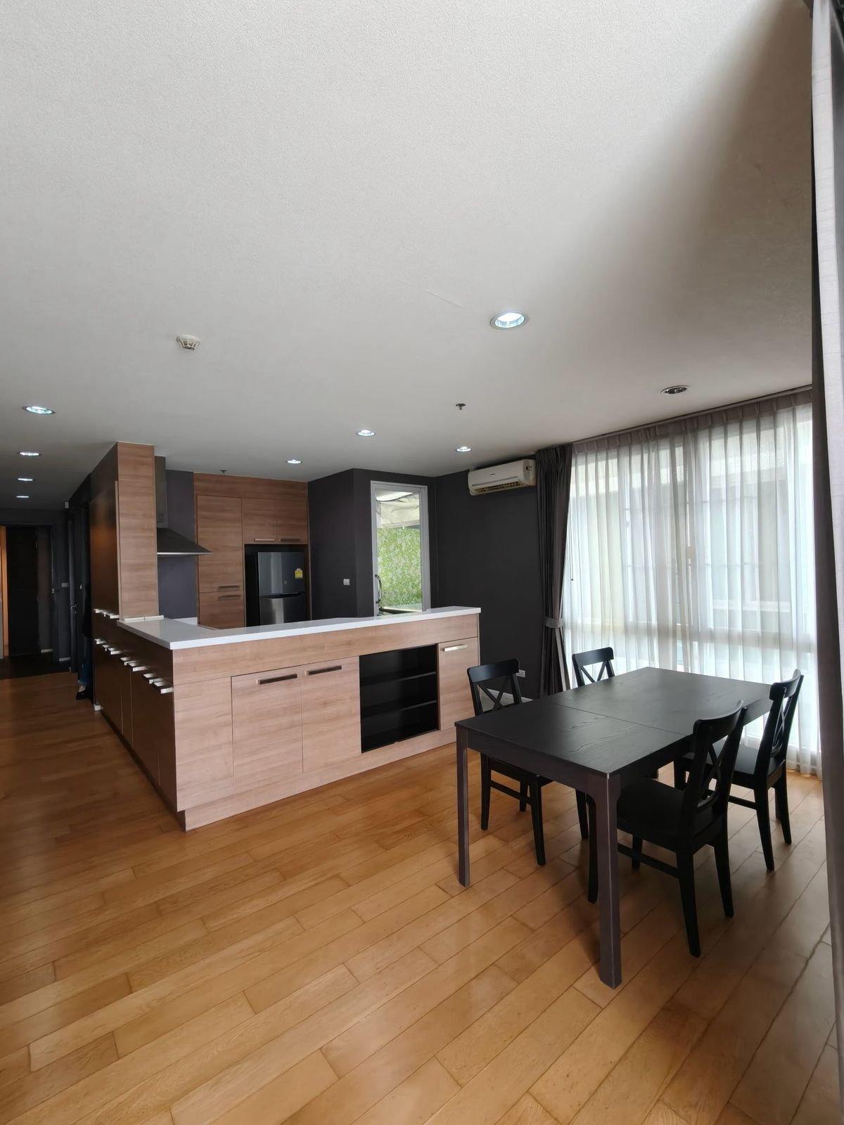 CondoSukhumvit, Asoke, Thonglor : ✨🏡 Sell/rent! Villa Sikhara Condo, Thonglor 25 - Beautiful corner room near BTS Thonglor! ✨