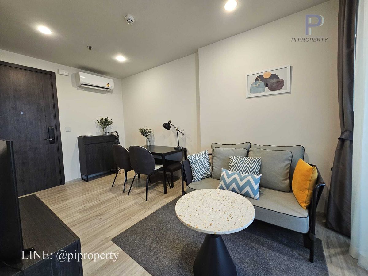 For RentCondoRatchadapisek, Huaikwang, Suttisan : High rise 1Bedroom unit for rent in XT Huaikhwang. Ready to move in. Huaikhwang - Rama 9 lifestyle. Unité de grande hauteur 1 chambre à louer à XT Huaikhwang. Prêt à emménager. Huaikhwang - Rama 9 style de vie.