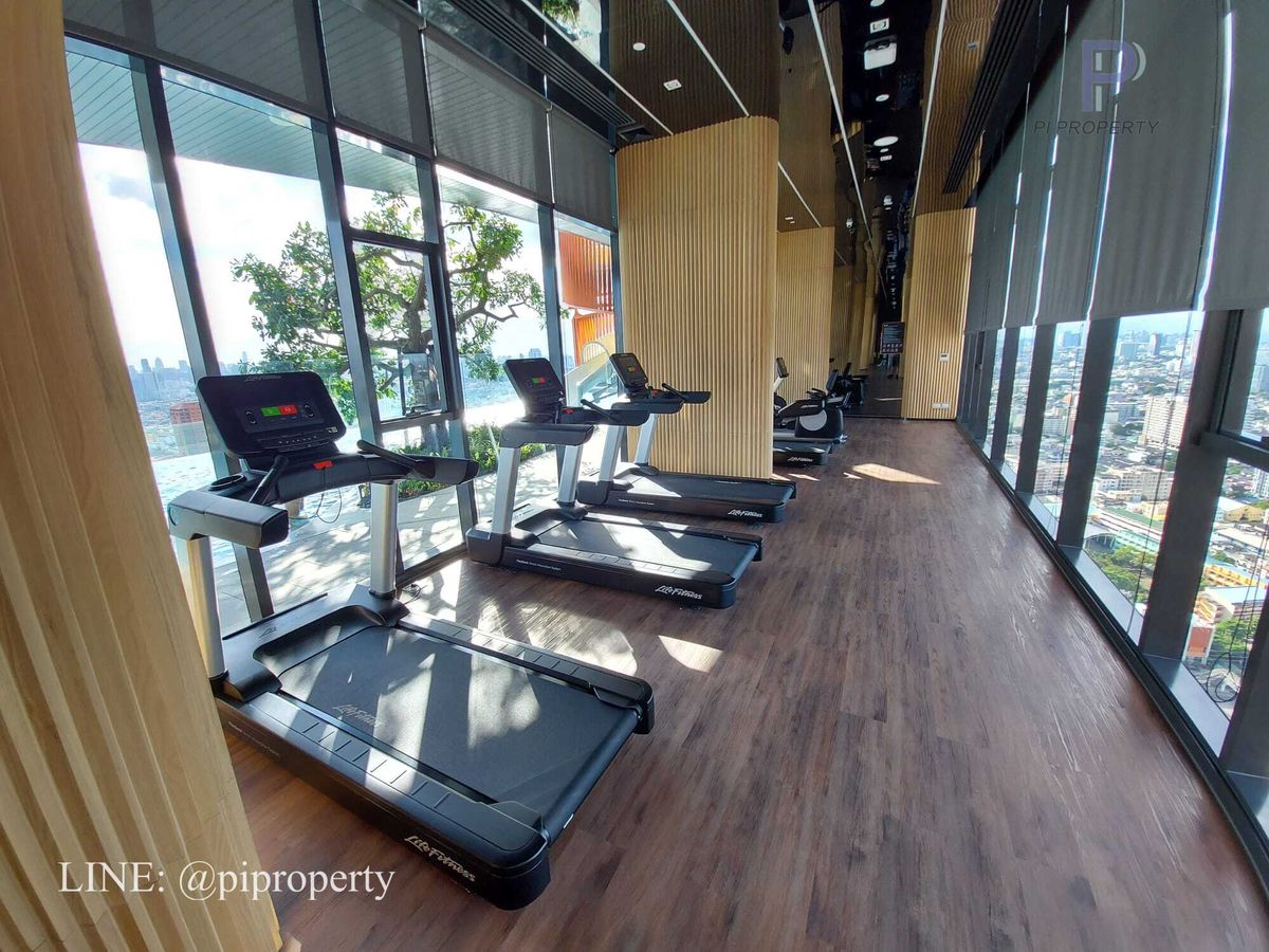 For RentCondoRatchadapisek, Huaikwang, Suttisan : High rise 1Bedroom unit for rent in XT Huaikhwang. Ready to move in. Huaikhwang - Rama 9 lifestyle. Unité de grande hauteur 1 chambre à louer à XT Huaikhwang. Prêt à emménager. Huaikhwang - Rama 9 style de vie.