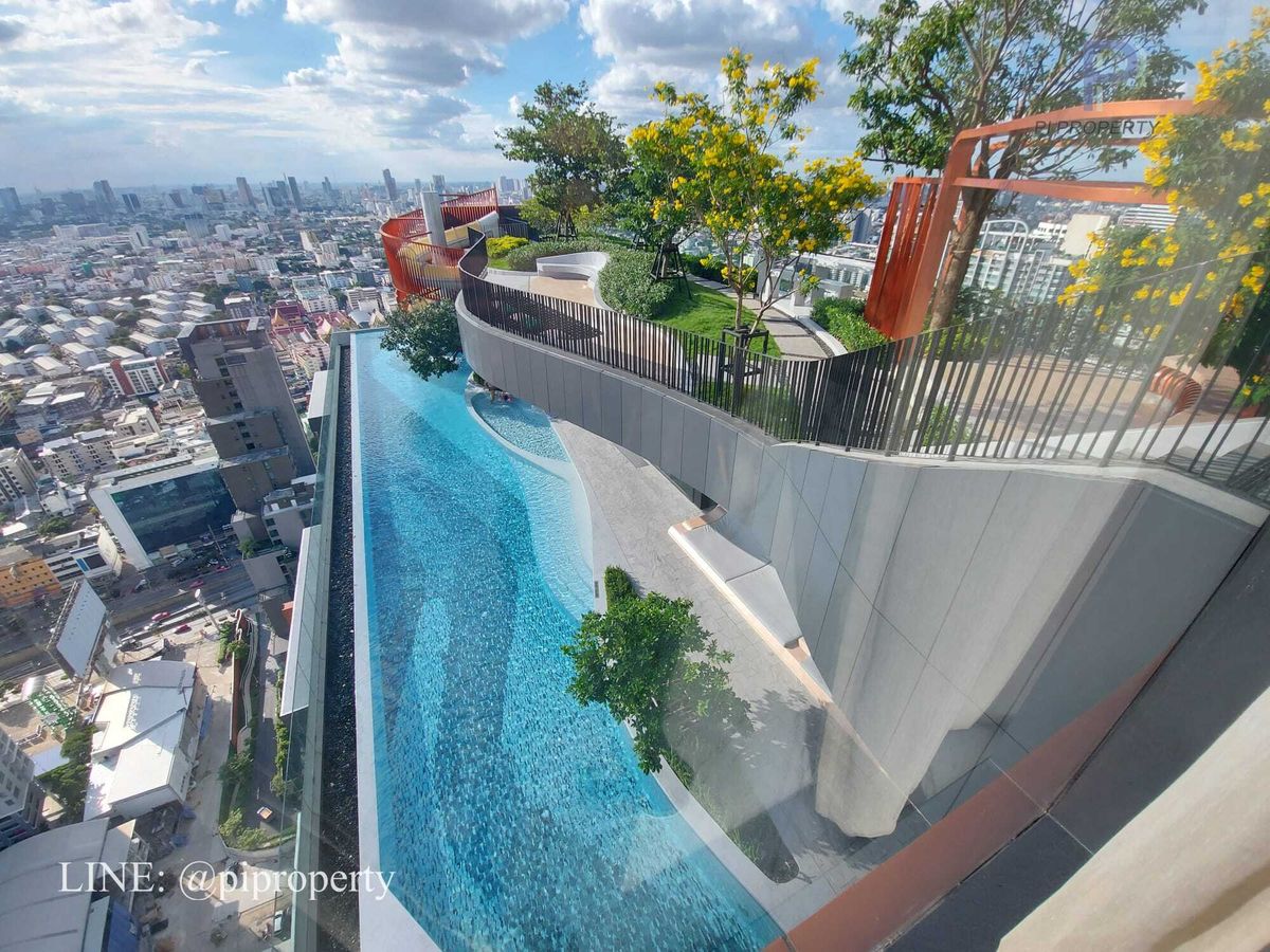 For RentCondoRatchadapisek, Huaikwang, Suttisan : High rise 1Bedroom unit for rent in XT Huaikhwang. Ready to move in. Huaikhwang - Rama 9 lifestyle. Unité de grande hauteur 1 chambre à louer à XT Huaikhwang. Prêt à emménager. Huaikhwang - Rama 9 style de vie.