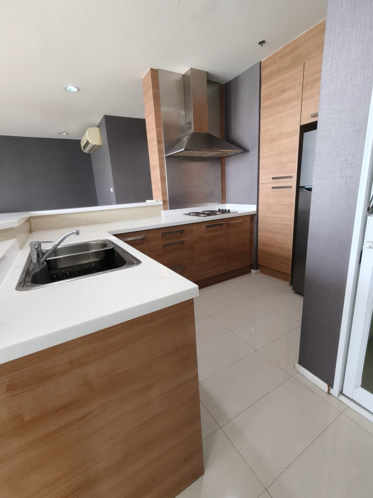 CondoSukhumvit, Asoke, Thonglor : ✨🏡 Sell/rent! Villa Sikhara Condo, Thonglor 25 - Beautiful corner room near BTS Thonglor! ✨