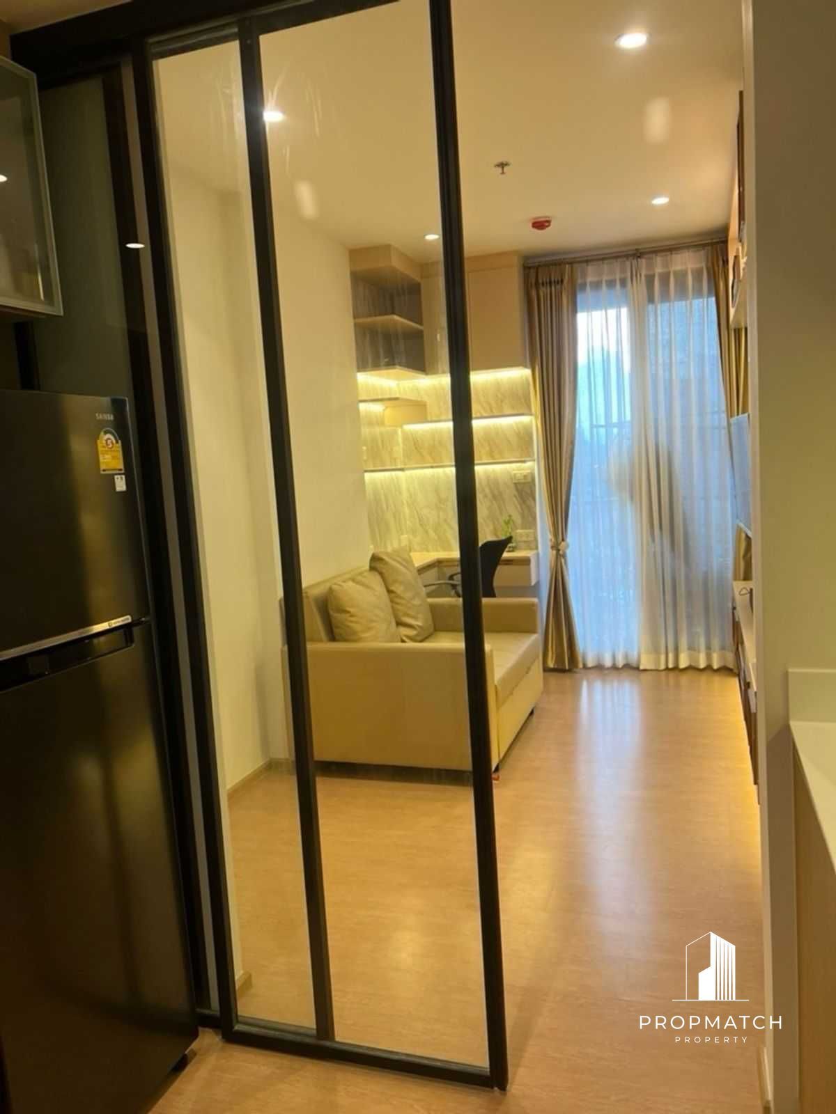 For SaleCondoLadprao, Central Ladprao : Best Deal Maru Ladprao 15 (1Bad1bath 35 sqm.) Only 4.99 million baht. Tel.0806265693 Khun Bam