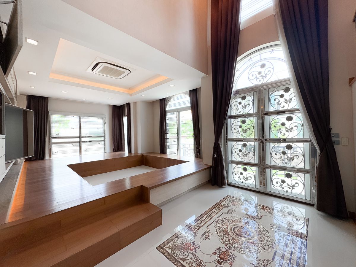For SaleHouseLadkrabang, Suwannaphum Airport : Luxury European-style corner single house – Casa Grand Onnut–Wongwaen