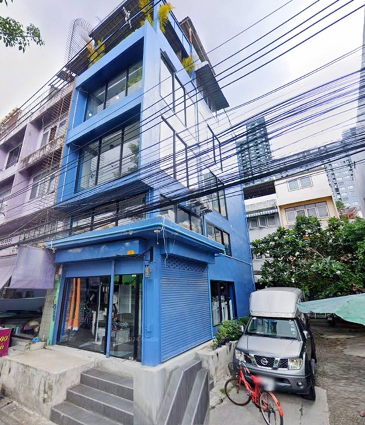For RentShop HouseOnnut, Udomsuk : PhraKhanong 499m.to BTS BangChak Sukhumvit 91-99 glass throughout next to 7-11 5Steps office buildi