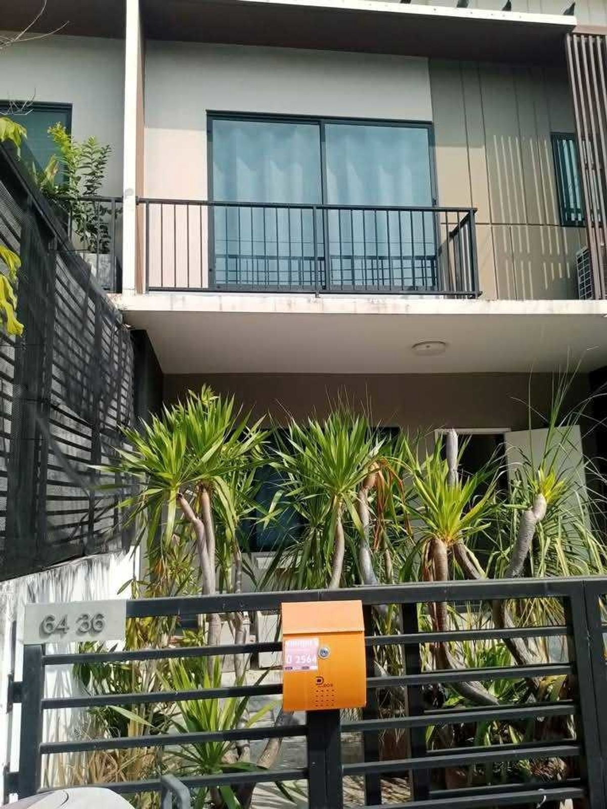 For SaleTownhomeMin Buri, Romklao : P0019 Townhouse Near On Nut-Wongwaen - Convenient Living