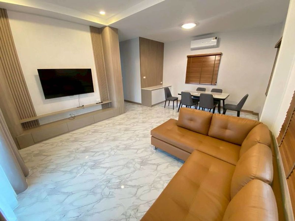 ให้เช่าบ้านเชียงใหม่ : ✨ ปล่อยเช่า บ้านใหม่สไตล์ Modern Luxury 🏡 โครงการ ใจแก้วเอราวัณ 31 ใกล้โรงเรียนนานาชาติ | เดือนละ 38,000 บาท