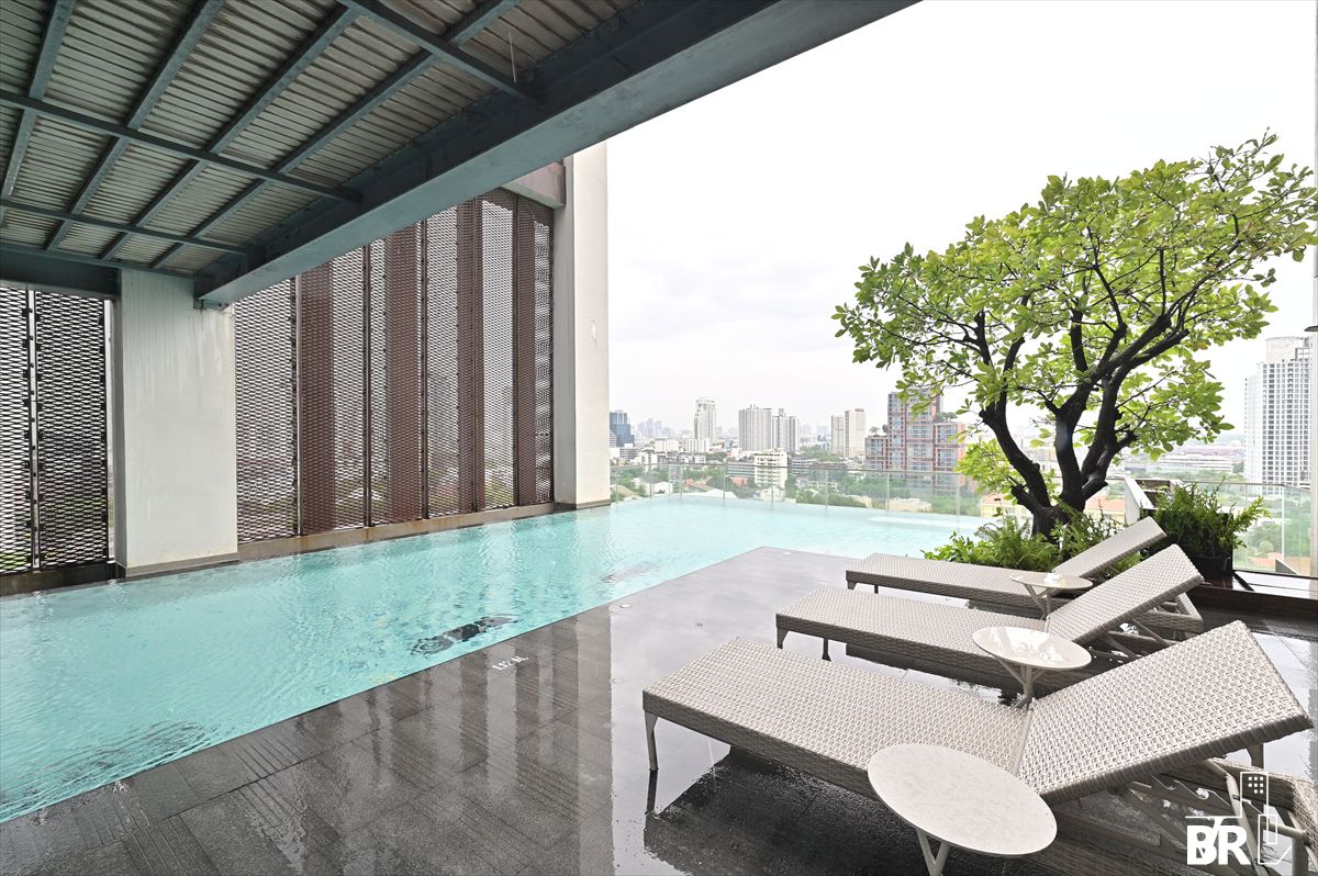 ขายคอนโดสุขุมวิท อโศก ทองหล่อ :  🔥Hot Deal🔥ไอดีโอ มอร์ฟ 38 ทำเลใจกลางเมือง Cbd ใกล้ BTS ทองหล่อ 