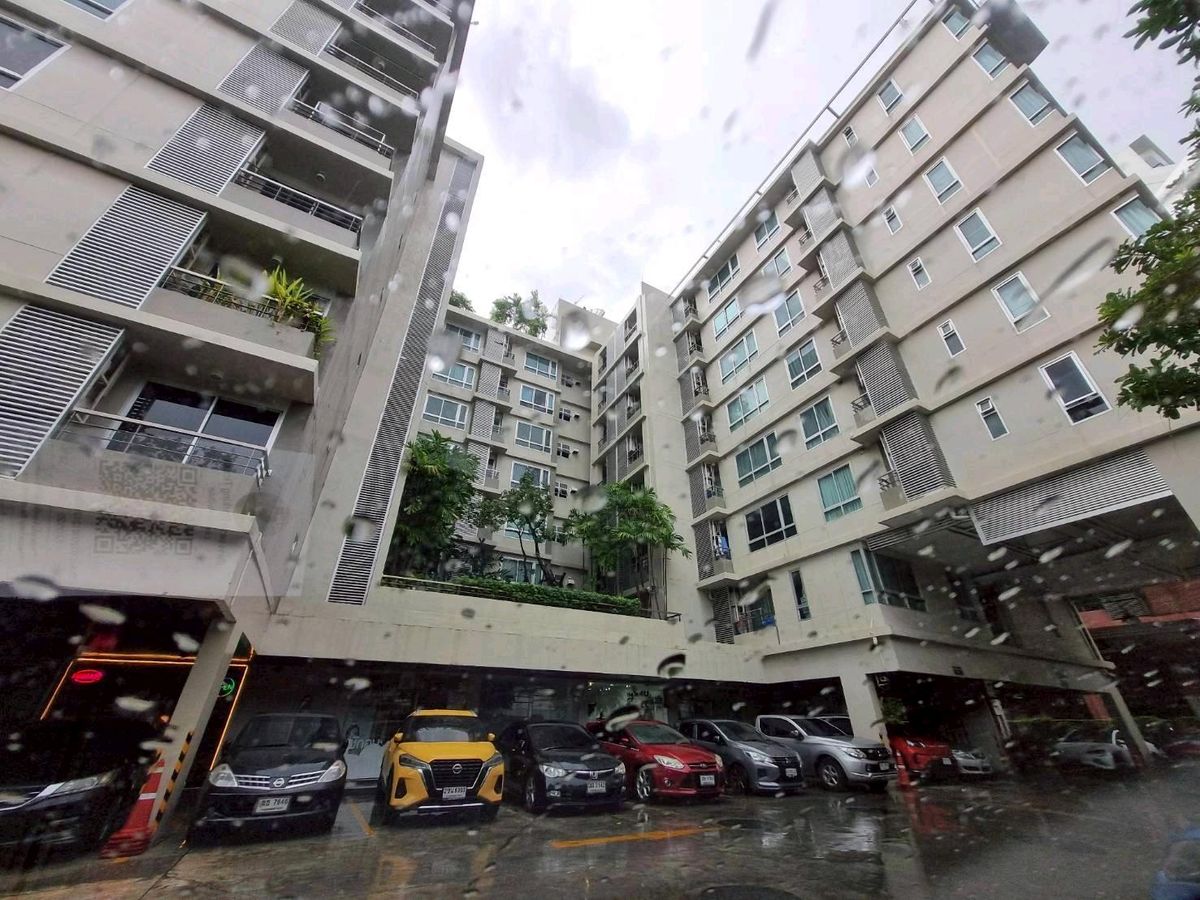 For SaleCondoRatchadapisek, Huaikwang, Suttisan : Urgent sale at the cover room