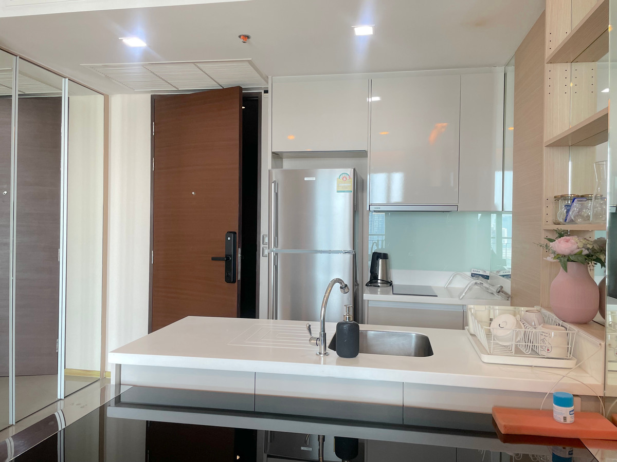 ให้เช่าคอนโดพระราม 9 เพชรบุรีตัดใหม่ RCA : 🔥 ปล่อยเช่าด่วน 🔥 ห้องสวย  ถูก ห้องสภาพดี ห้องรองมุม วิวโล่ง ว่างพร้อมเช่า Call 0619824959