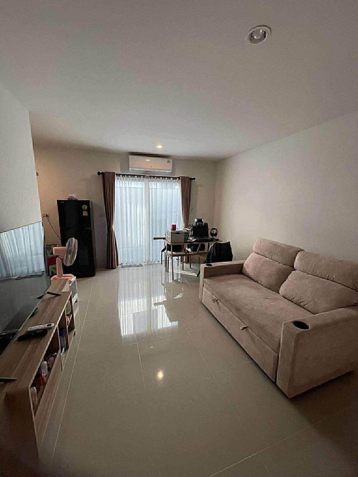 For RentTownhomePattanakan, Srinakarin : Rent a Townhome UNIO Town, Srinakarin-Bangna, near MRT Srinasal, Mega Bangna
