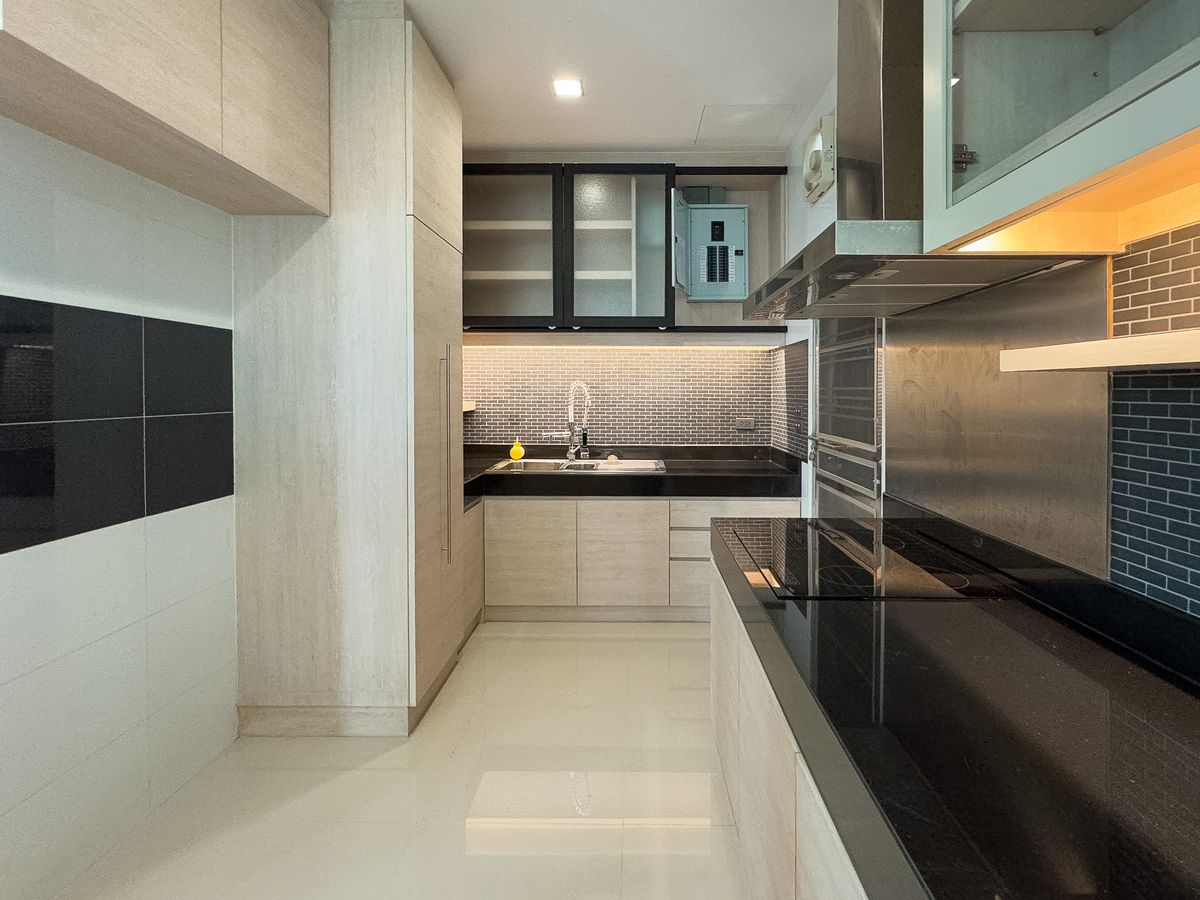 For SaleHouseLadkrabang, Suwannaphum Airport : Luxury European-style corner single house – Casa Grand Onnut–Wongwaen