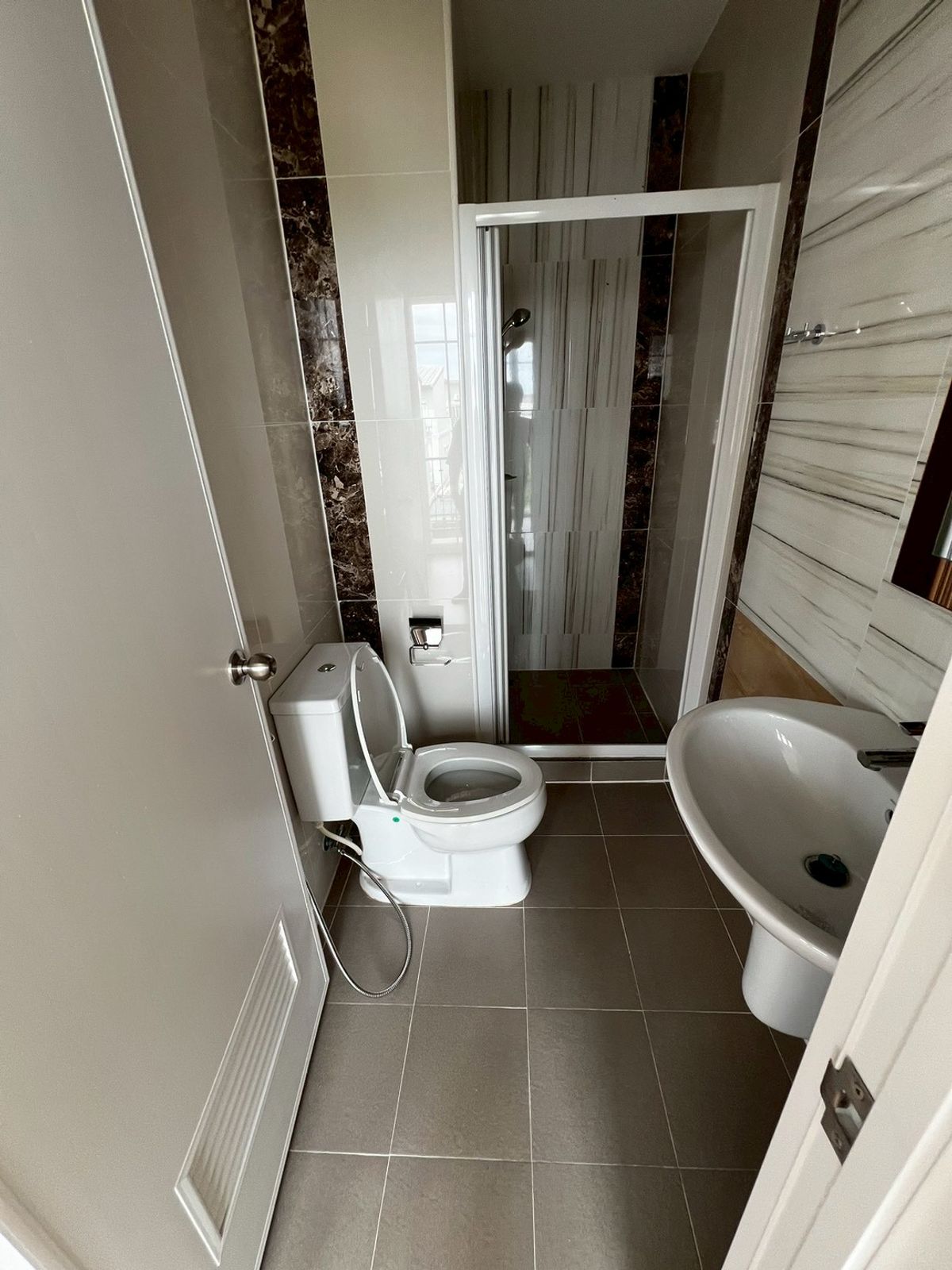 ให้เช่าโฮมออฟฟิศแจ้งวัฒนะ เมืองทอง : โฮมออฟฟิศ อุปกรณ์ออฟฟิศพร้อม จดทะเบียนบริษัทได้ 4ห้องนอน