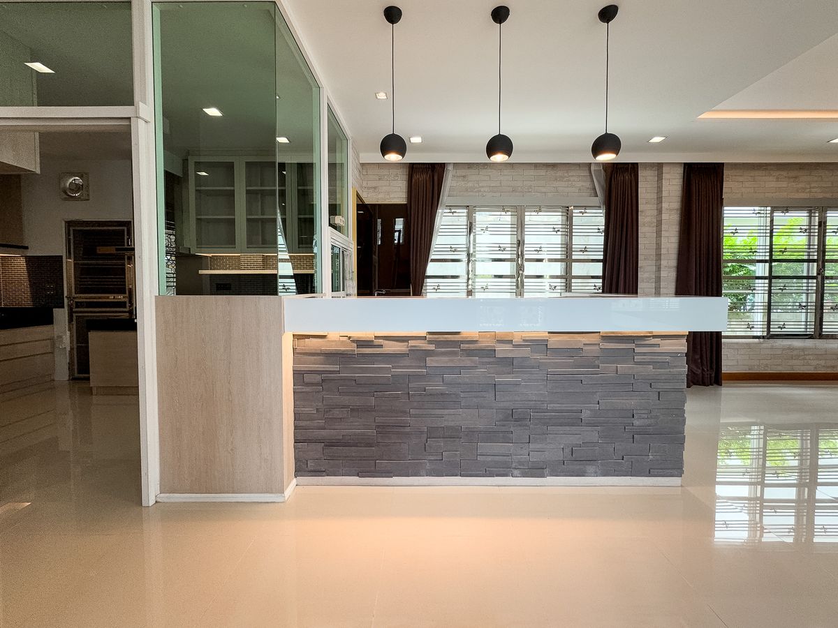 For SaleHouseLadkrabang, Suwannaphum Airport : Luxury European-style corner single house – Casa Grand Onnut–Wongwaen