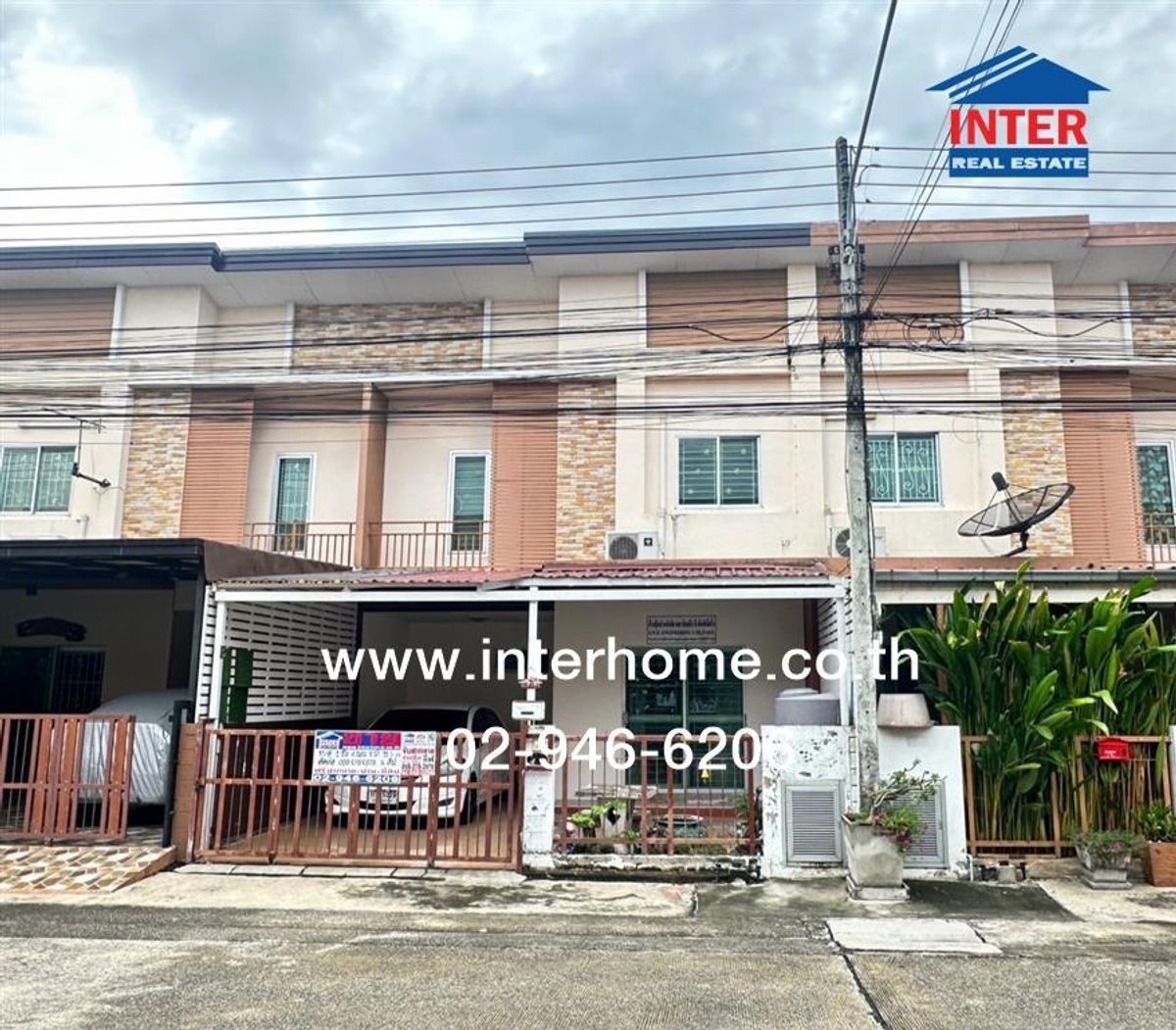 ขายทาวน์โฮมปทุมธานี รังสิต ธรรมศาสตร์ : ทาวน์เฮ้าส์ 2 ชั้น 22.5 ตร.ว. หมู่บ้านเดอะเฟิร์สโฮม วงแหวน-ลำลูกกาคลอง3 ซอยเปียร์นนท์ ถนนลำลูกกา ลำลูกกา ปทุมธานี