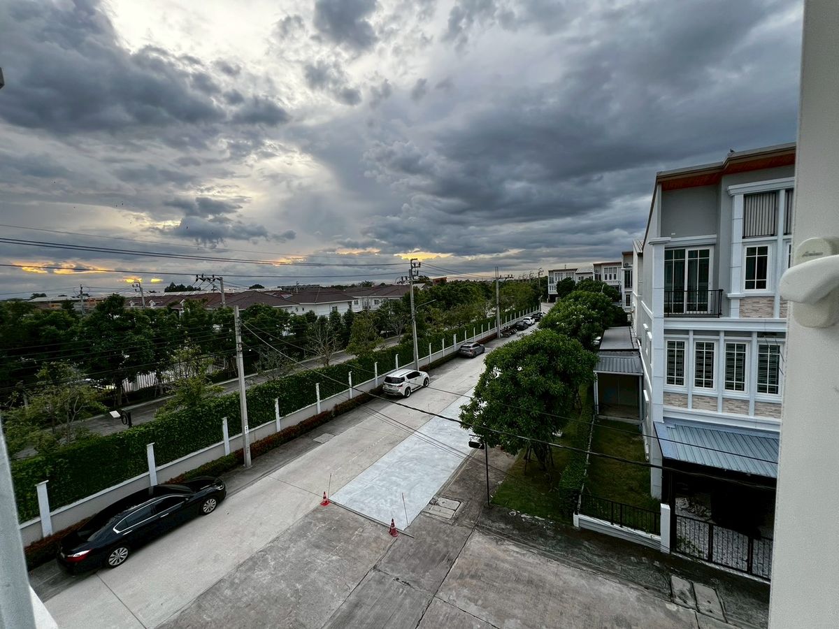 ให้เช่าโฮมออฟฟิศแจ้งวัฒนะ เมืองทอง : โฮมออฟฟิศ อุปกรณ์ออฟฟิศพร้อม จดทะเบียนบริษัทได้ 4ห้องนอน