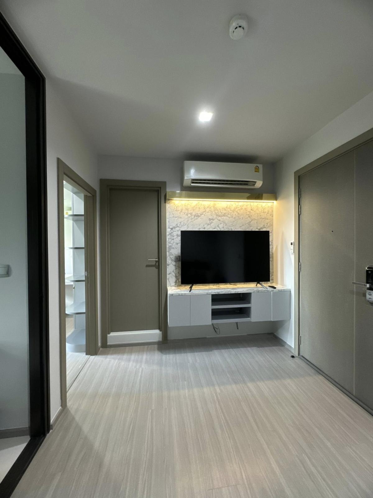 KL05037 - Life Asoke - Rama 9 :   MRT Rama9 / CentralRama9 / ARL Makkasan Loading...