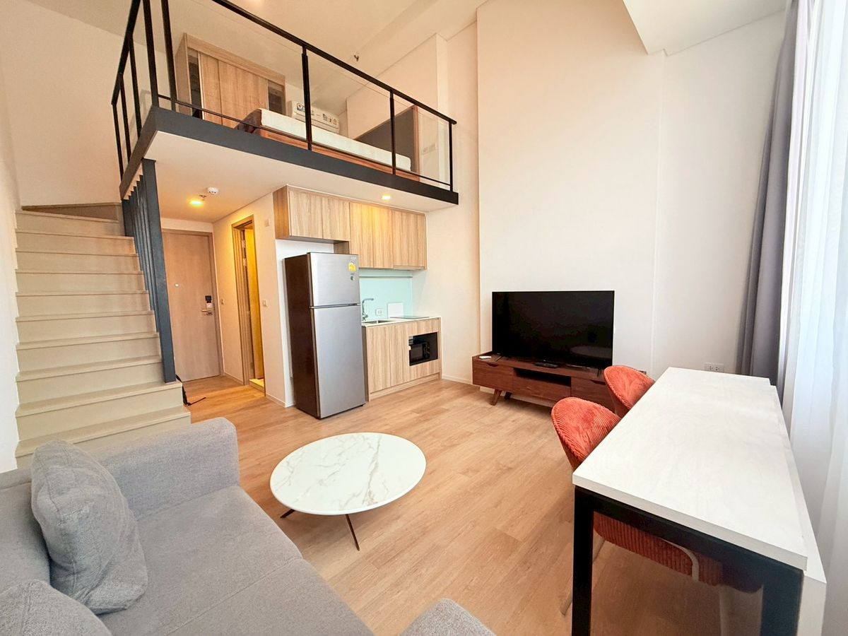 ให้เช่าคอนโดอ่อนนุช อุดมสุข : ให้เช่า! Duplex เพดานสูง 1 ห้องนอน ติด BTS @ Siamese สุขุมวิท 87