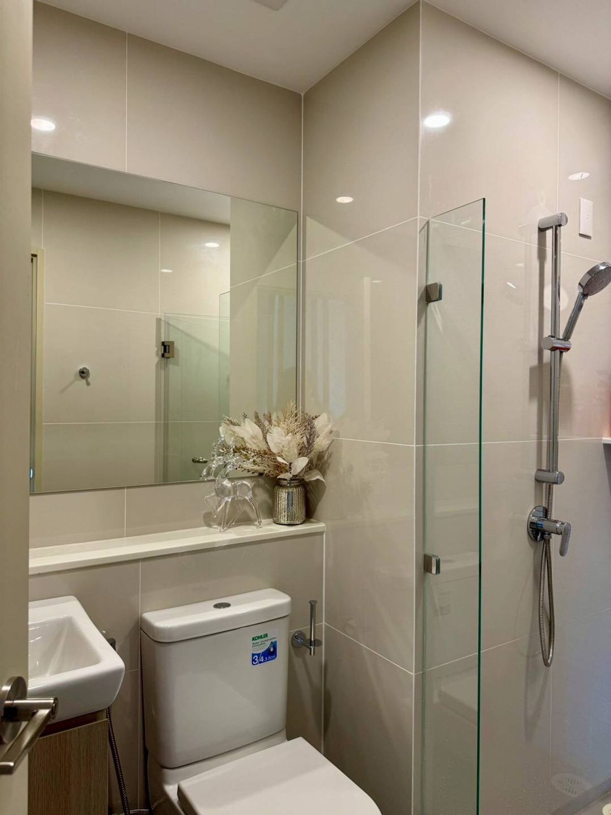 CondoKhlongtoei, Kluaynamthai : For Sales & Rent Life Rama4 -Asoke Unit 2599/650