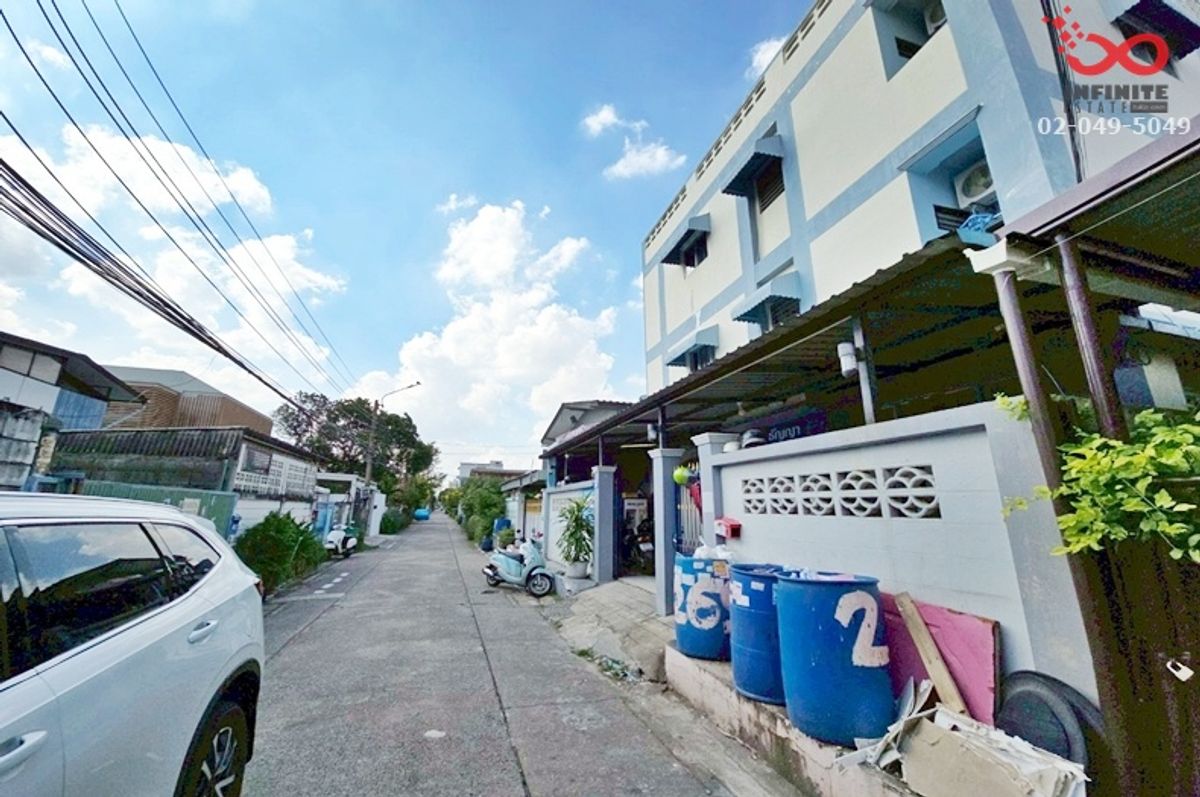 ขายลาดพร้าว101 แฮปปี้แลนด์ : ขายอพาร์ทเม้นท์ 3ชั้น ลาดพร้าว 136 ใกล้รถไฟฟ้าสายสีเหลือง ทำเลดีผู้เช่าเต็ม
