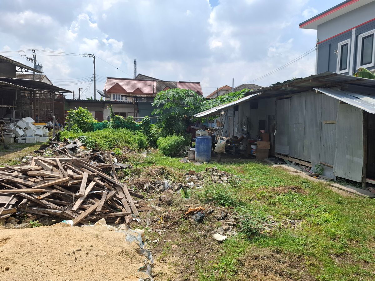 ขายที่ดินอ่อนนุช อุดมสุข : ขายที่ดิน แปลงสวยใจกลางพระโขนง ทำเลศักยภาพ